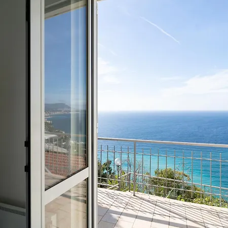 Casa Grimaldi - Terrace & Sea View דירה *