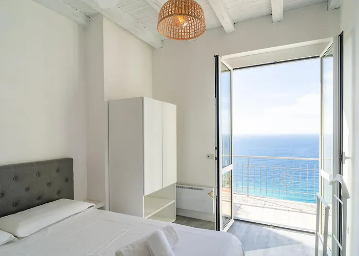 Casa Grimaldi - Terrace & Sea View * 文蒂米利亚