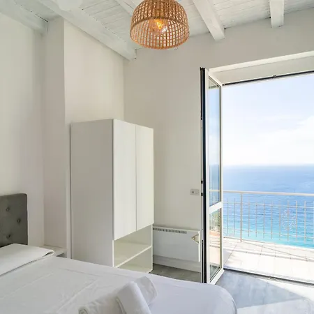 Casa Grimaldi - Terrace & Sea View * Вентимилья